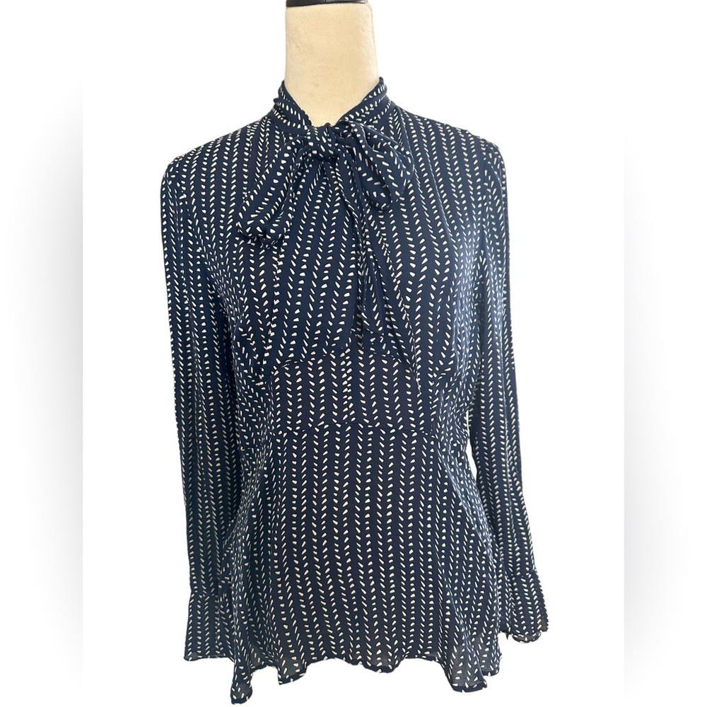 Classiques Entier white blue bow cut out peplum business casual silk blouse